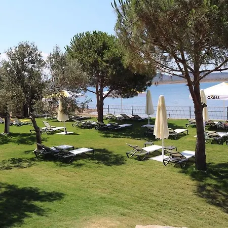 Hotel Mola Cunda