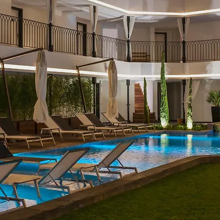 Hotel Mola Cunda