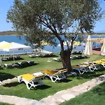 Mola Cunda 3*