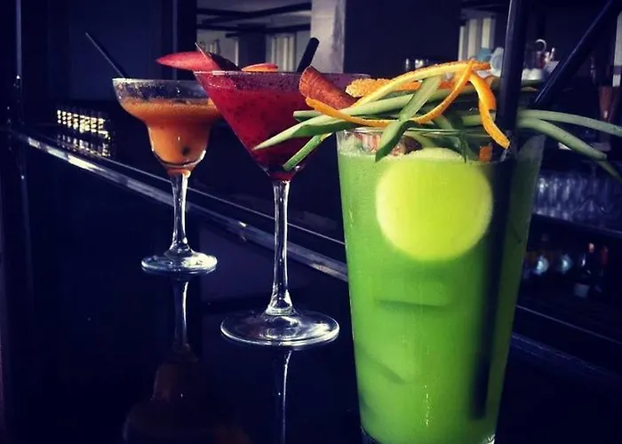 Отель Mola Cunda