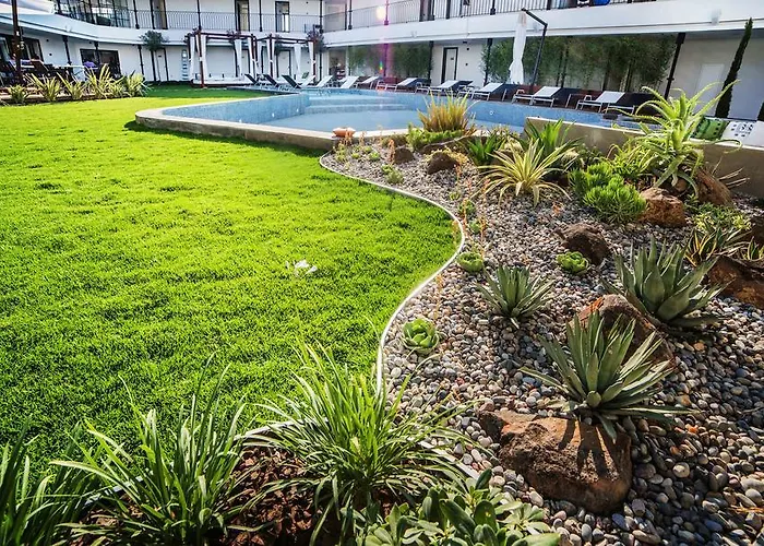 Mola Cunda Айвалык