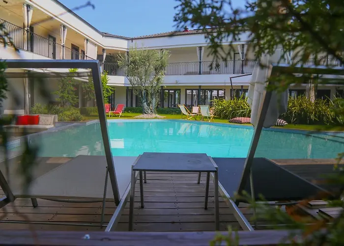 Отель Mola Cunda 3*