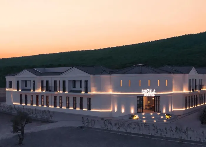 Mola Cunda Отель 3*